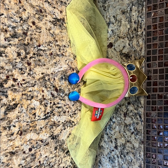 Nintendo Pink and Gold Princess Crown Headband - Picture 1 of 1